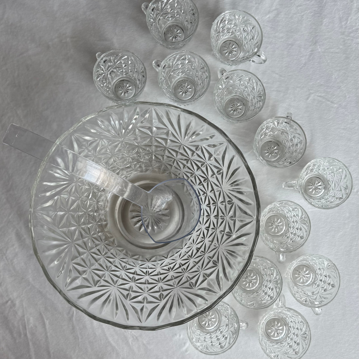 Federal Glass Yorktown Punch Bowl Set